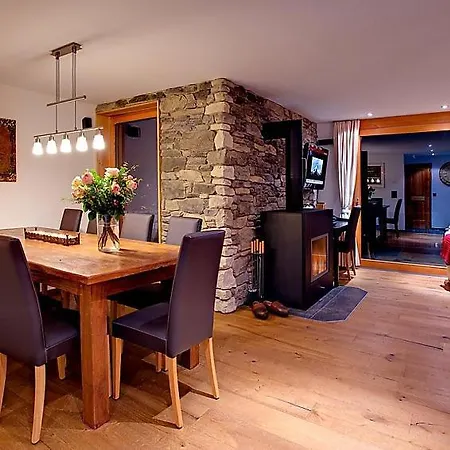 Sleeps 8 Wifi Vakantiehuis *