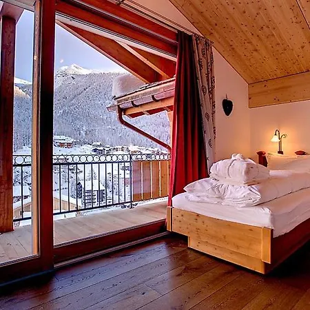 Vakantiehuis Sleeps 8 Wifi *